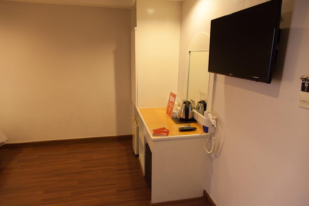 Zen Rooms Pratunam Bangkok Buitenkant foto