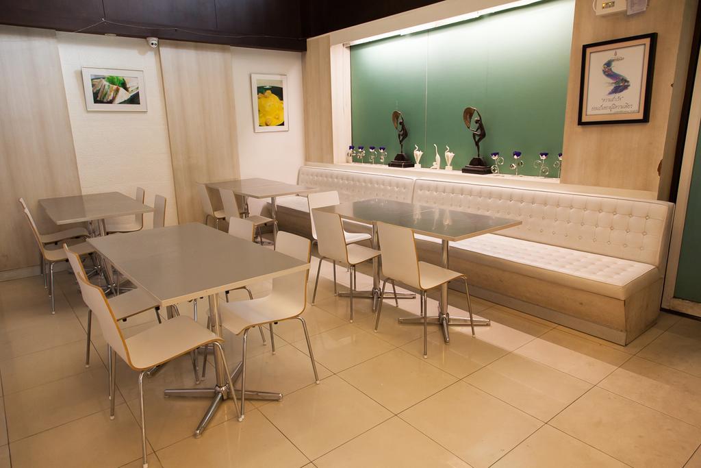 Zen Rooms Pratunam Bangkok Buitenkant foto