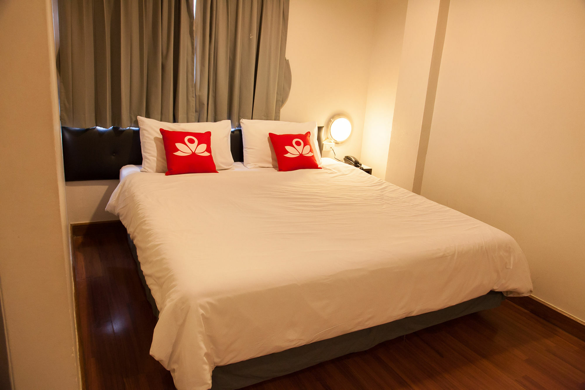 Zen Rooms Pratunam Bangkok Buitenkant foto